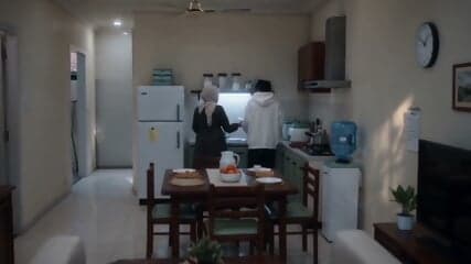 Roni Vs Mbok Asih